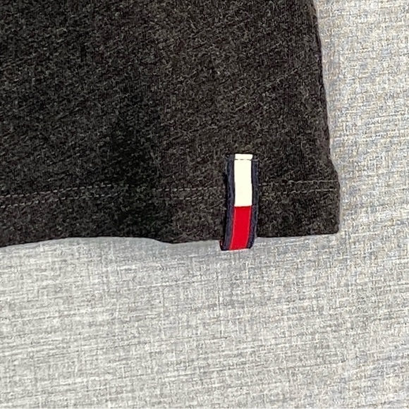 Tommy Hilfiger Denim Tee T-Shirt Mens Medium Gray 100% Cotton Chest Spellout - Picture 6 of 9